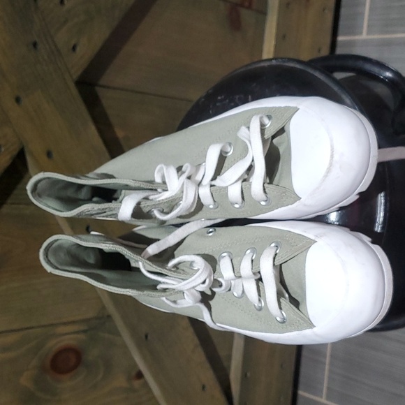 WOMENS ALL STAR CHUCK TAYLOR CONVERSE  LUGGED HIGH TOPS SIZE 7 PLATFORM SHOES - Picture 6 of 12